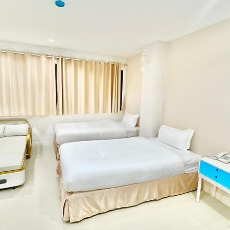Abcyq Hotel Bangkok Esterno foto