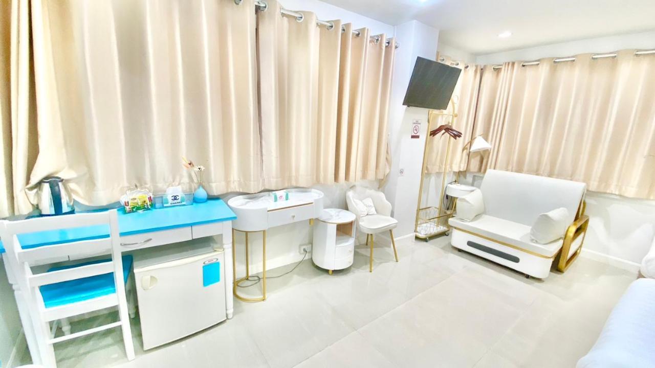 Abcyq Hotel Bangkok Esterno foto