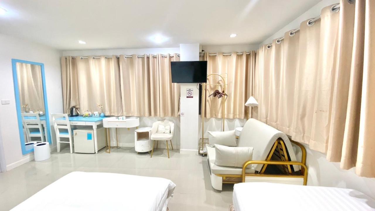 Abcyq Hotel Bangkok Esterno foto