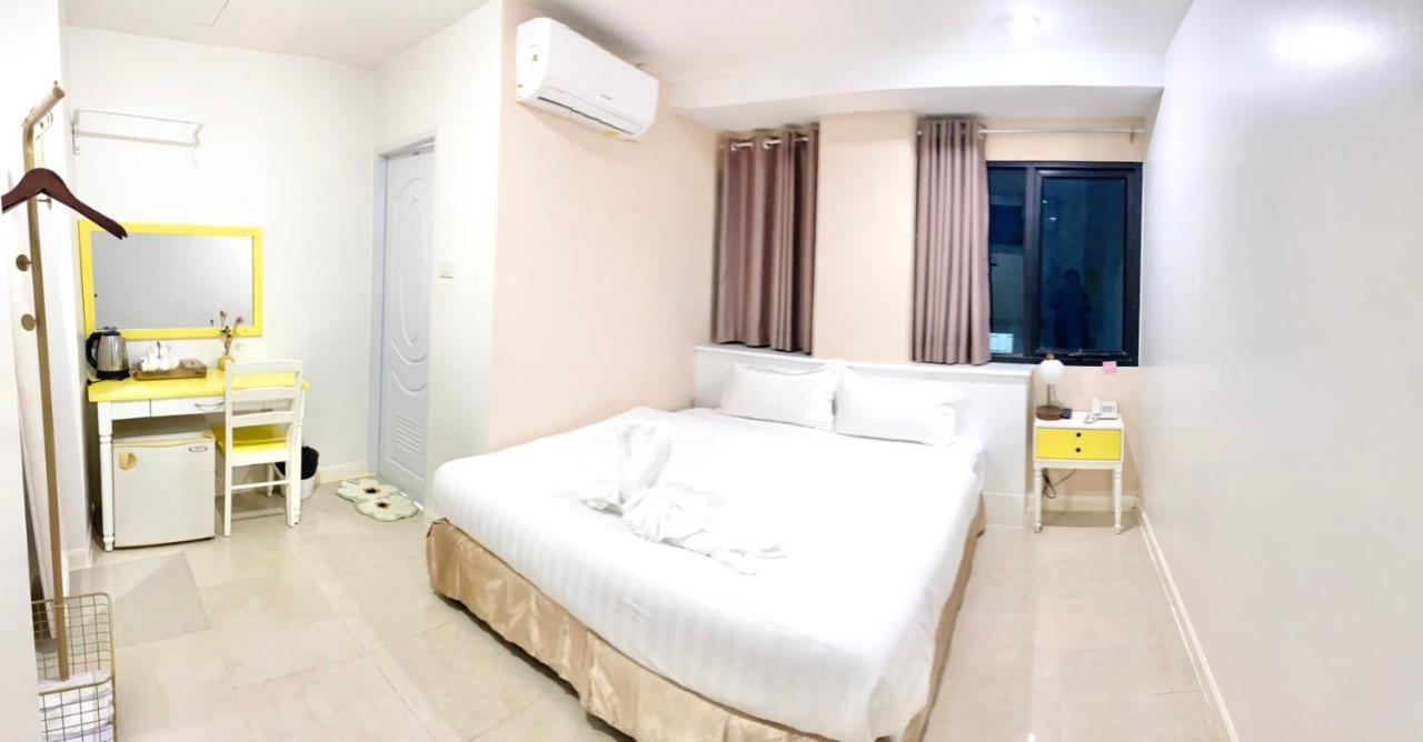 Abcyq Hotel Bangkok Esterno foto