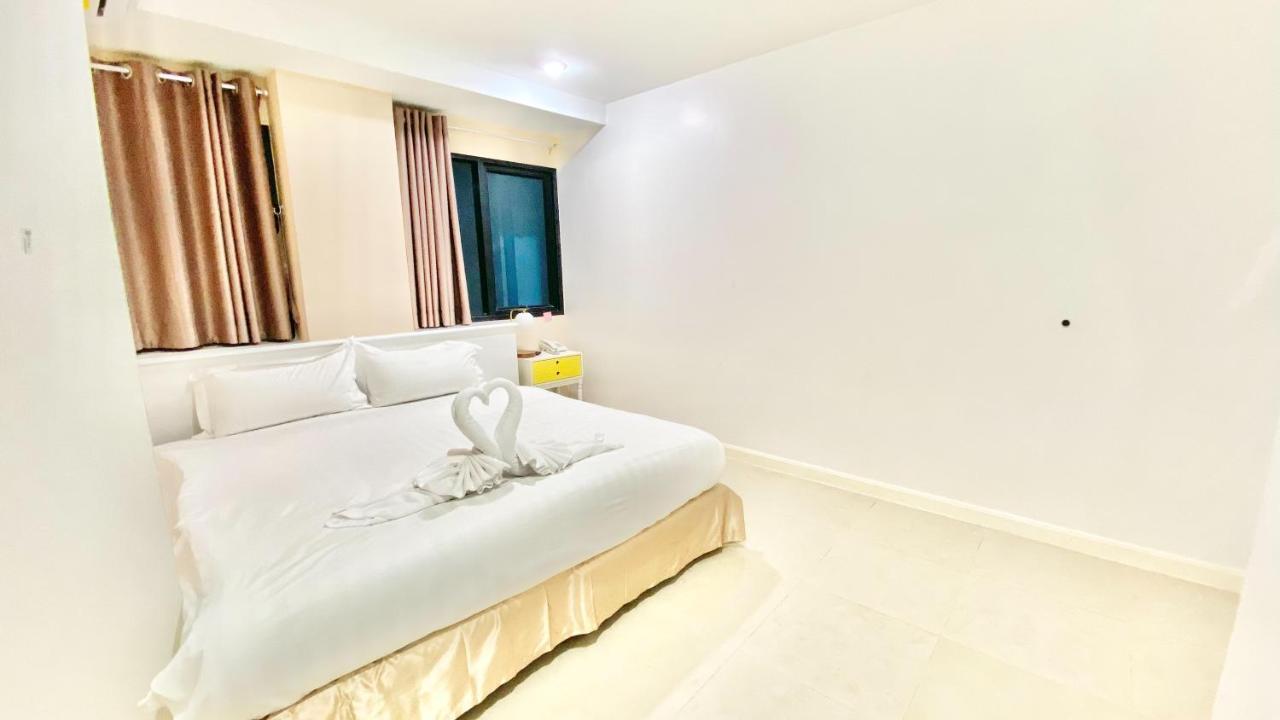 Abcyq Hotel Bangkok Esterno foto
