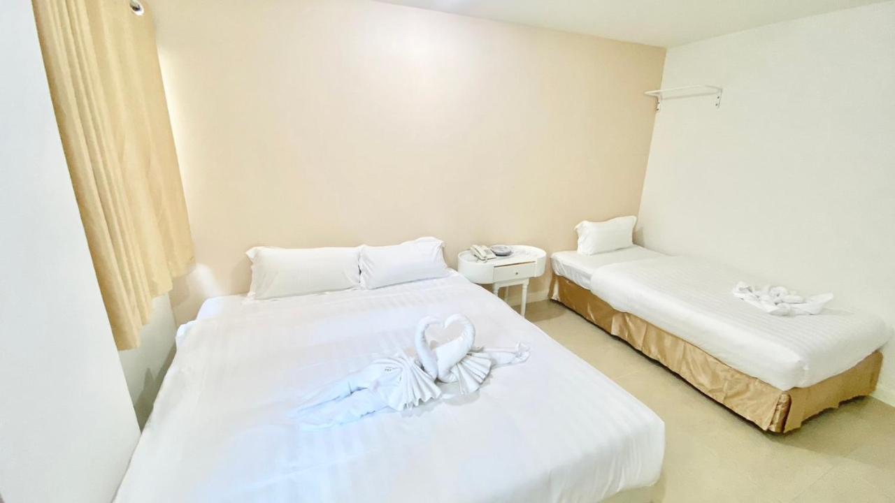 Abcyq Hotel Bangkok Esterno foto