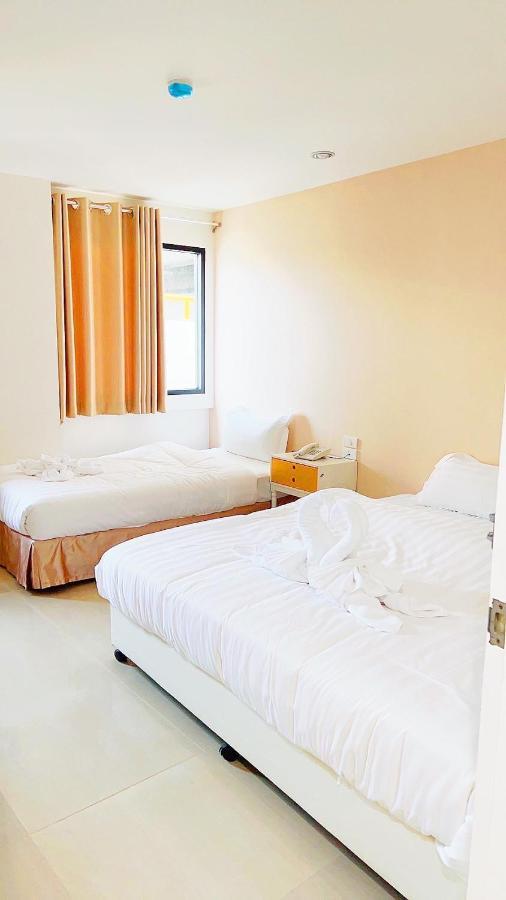 Abcyq Hotel Bangkok Esterno foto